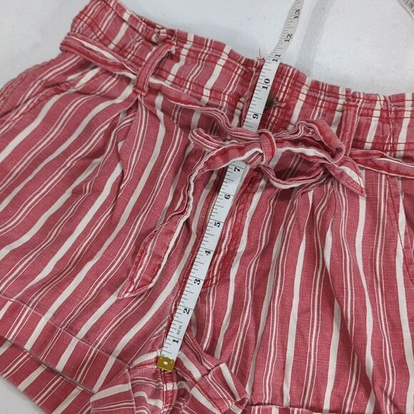 American Eagle Shorts Womens 6 Red White Striped Belted - Picture 8 of 9